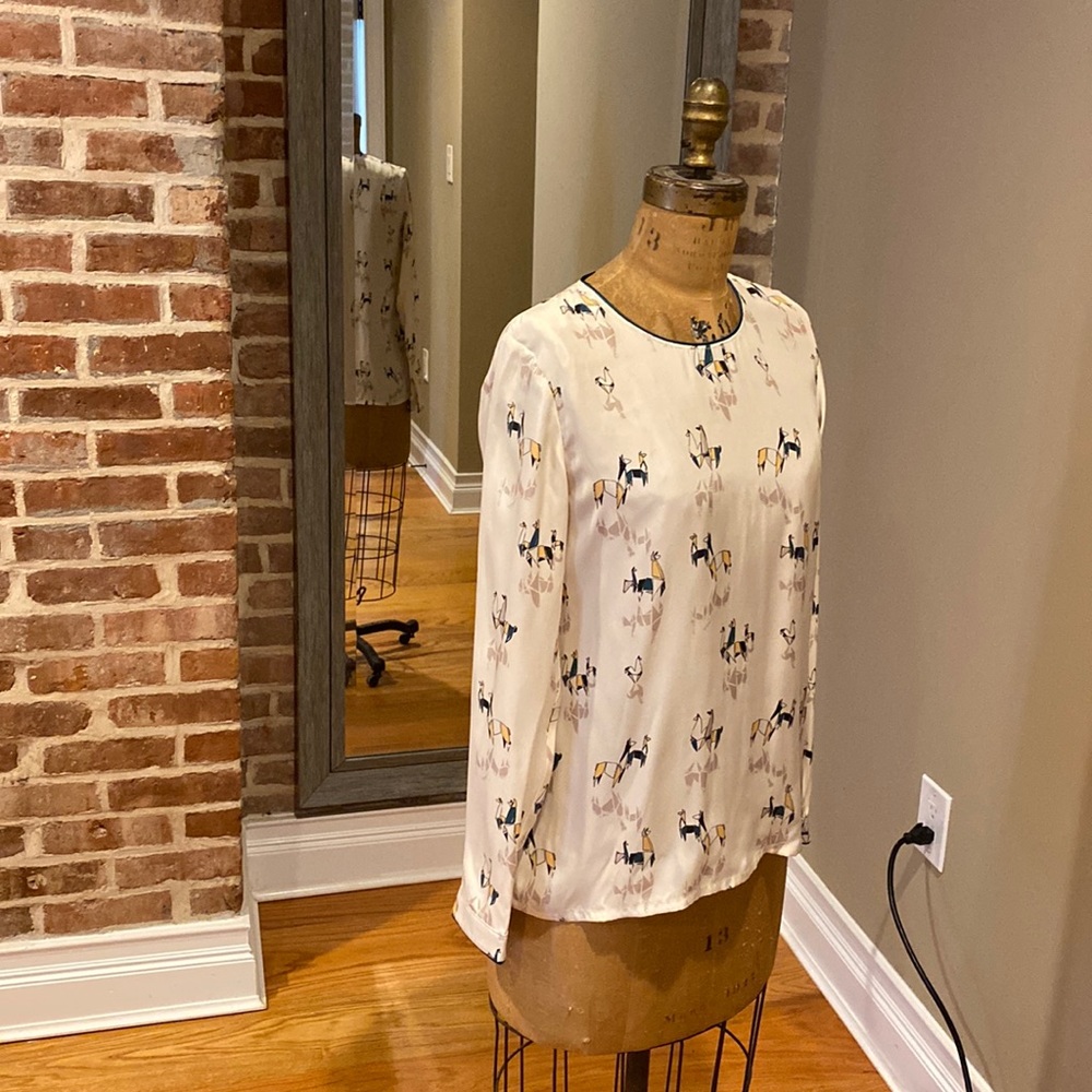 Piamita pajama style silk llama top size xs and small